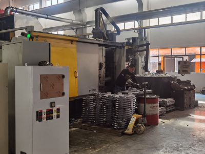 ភ្លើងឆេះតាមដងផ្លូវ